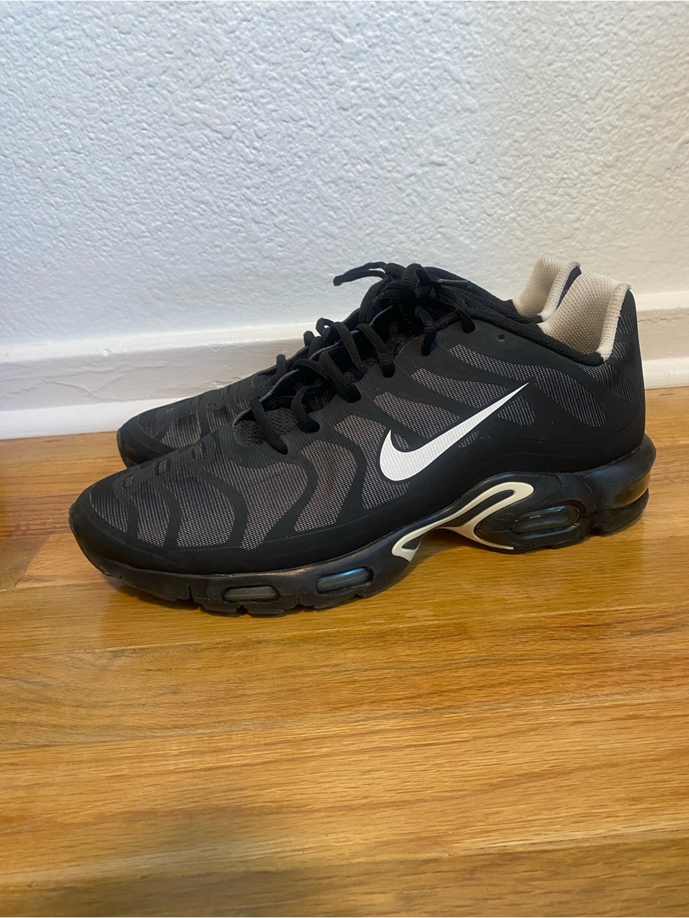 Nike Air Max Plus Fuse - Men’s 13 Black/Ivory